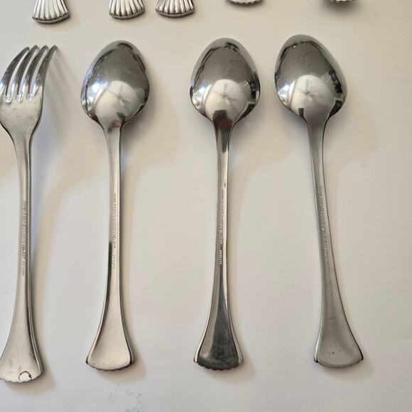 Reed & Barton Bretton Woods Shell Rebacraft Stainless 13 Assorted Silverware - Picture 8 of 11
